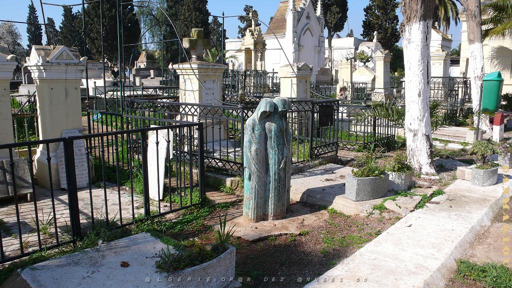 ORAN MARS 2012 15  cimetiere Tamazouet.JPG